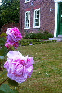 Ickenham Hall front garden